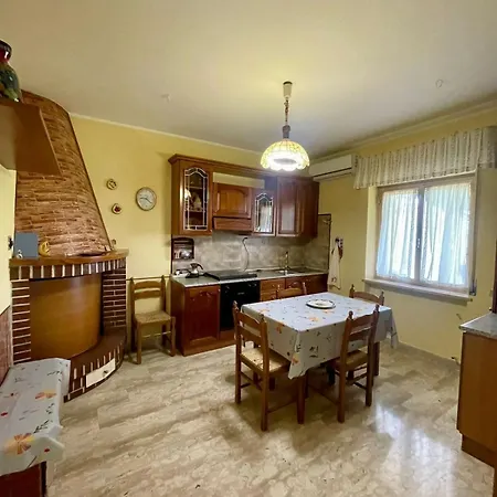 Semesterbostad La Porta Del Gran Sasso *