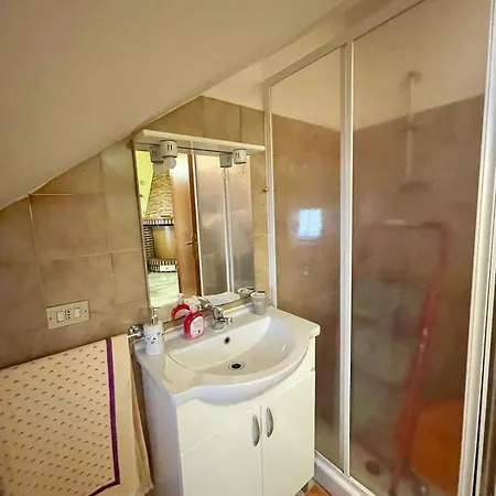 La Porta Del Gran Sasso Holiday home Montorio al Vomano